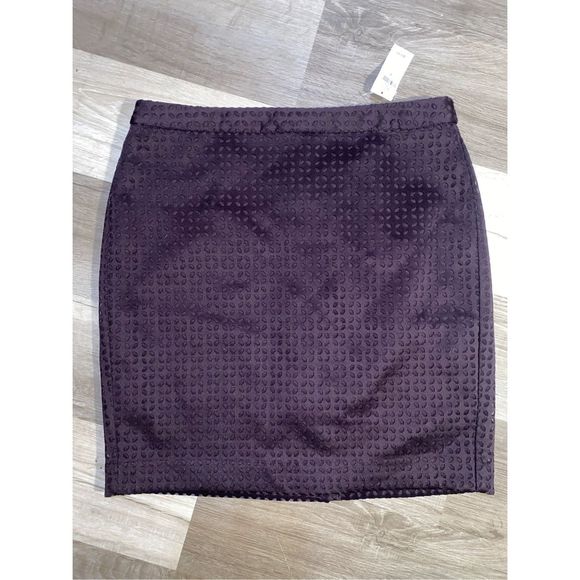 Banana Republic NWT Pencil Skirt Laser Cut in Vineyard Purple, Size 8, MSRP $70 - Picture 1 of 11